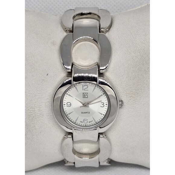Women's NY&C Elegant Round Silver Tone Dial Case Link Bracelet Band Watch 13 - Picture 5 of 9